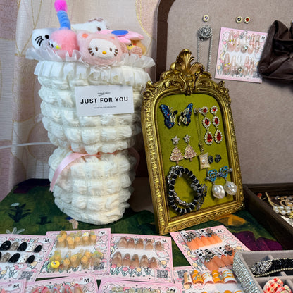 Beauty Lucky Scoop